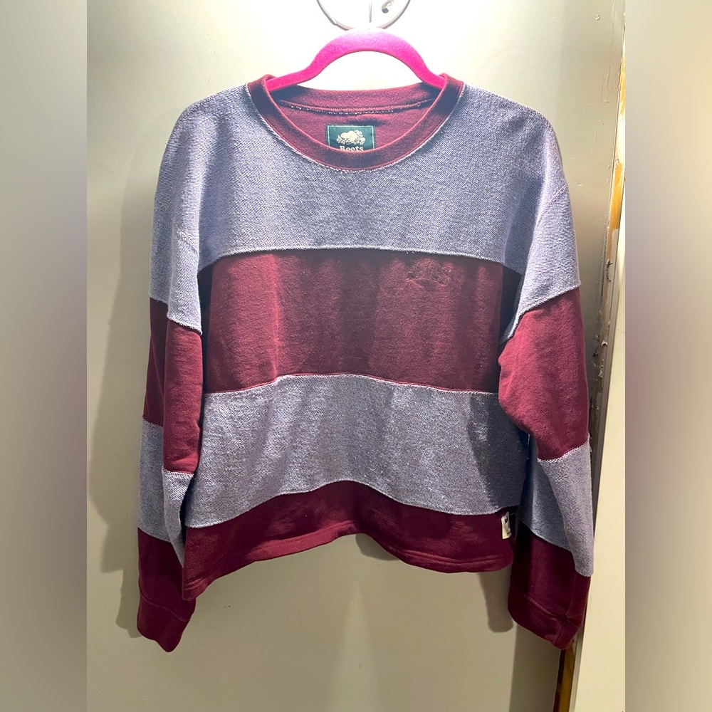 Oversized striped roots sweater